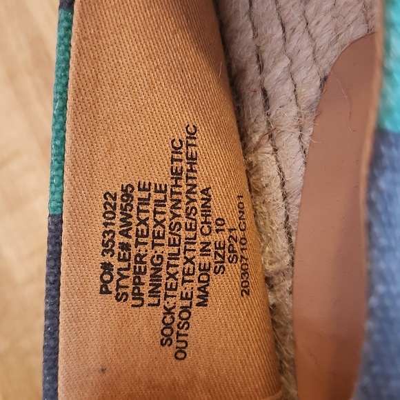 J. CREW Striped Canvas Slip on Espadrille Flats - Blue and Teal, size 10 - Picture 5 of 11